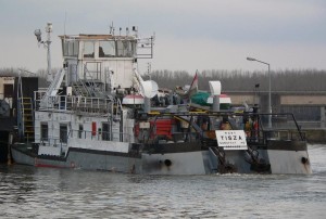 Венгерский флот, Махарт, MAHART, буксир, толкач, самоходная баржа, TISZA