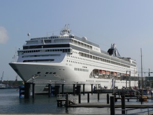 круизный лайнер MSC LIRICA